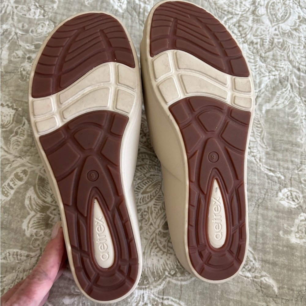 Aetrex Jamie EUC Lightweight Wedge Mule Slide Sandals~9 - Picture 3 of 8